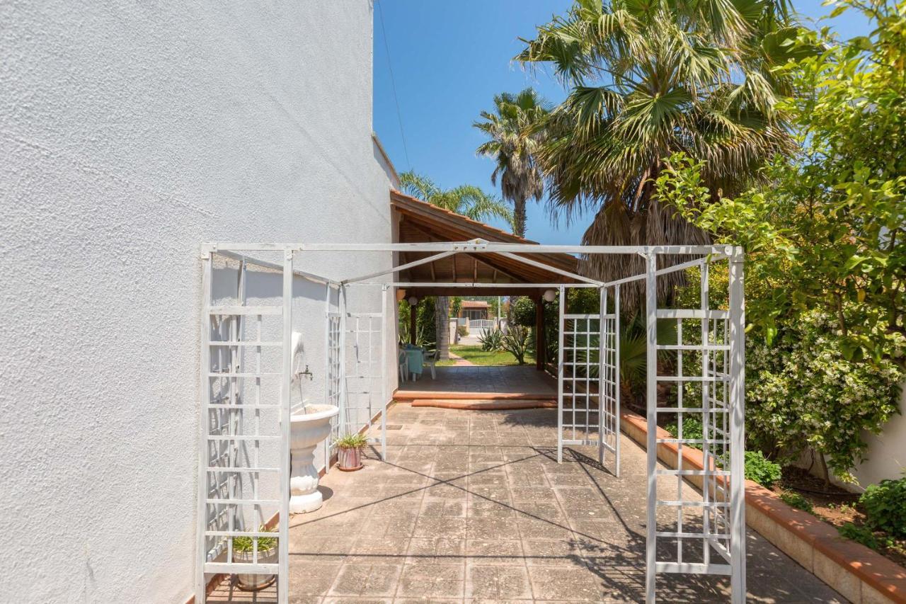 Villa Zen Garden By Barbarhouse Torre dell'Orso Bagian luar foto